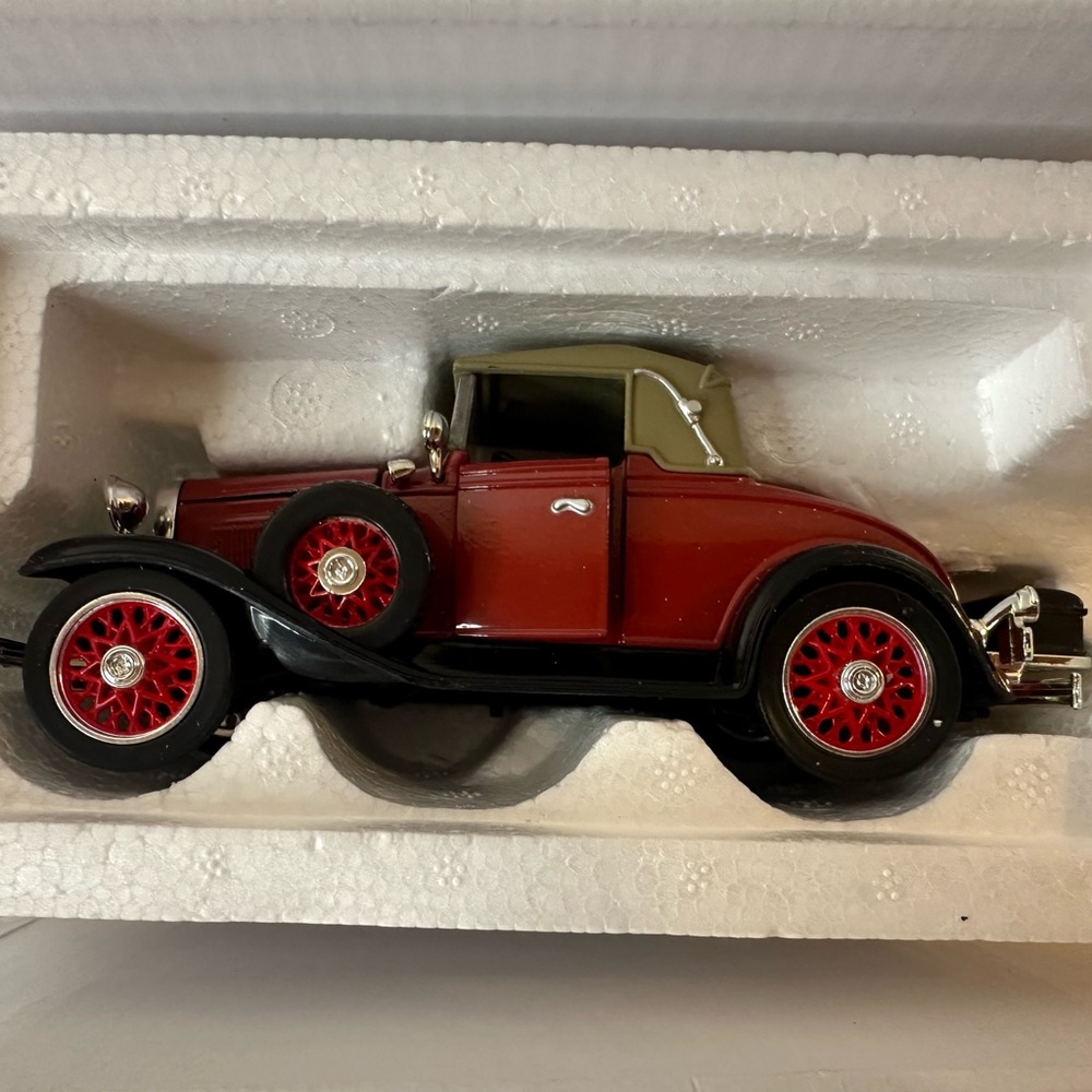 Vintage Chevy Classic Car Models Set - Picture 5 of 6